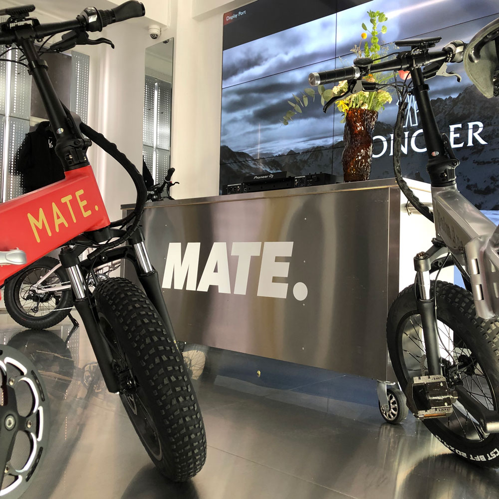 Mate Bike logo på display